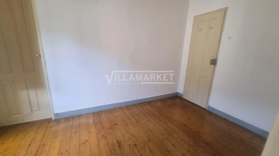 Prédio para Venda em Alcoentre Foto 23