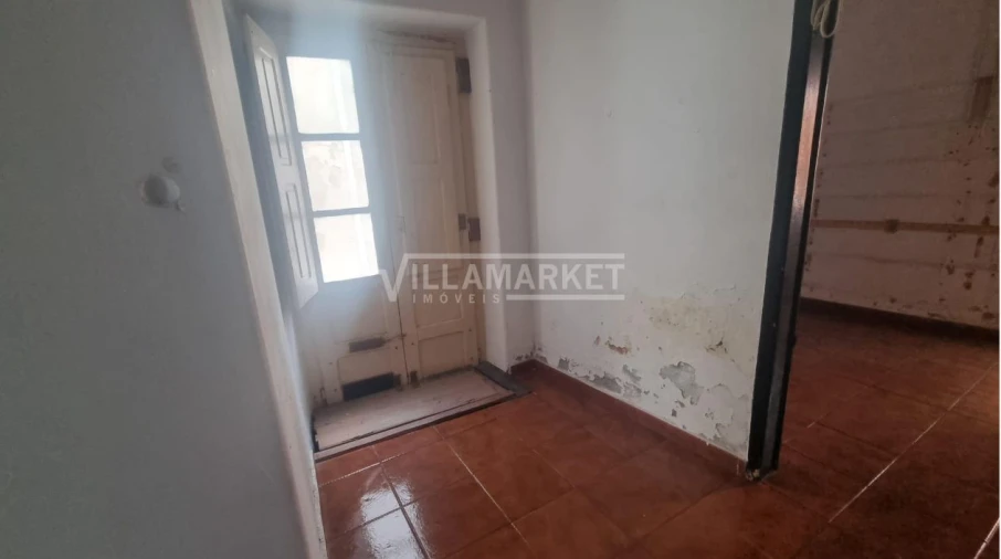 Prédio para Venda em Alcoentre Foto 15