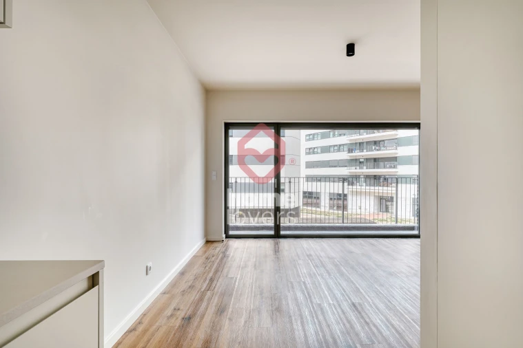 Apartamento T1 para Venda em Lumiar Foto 5