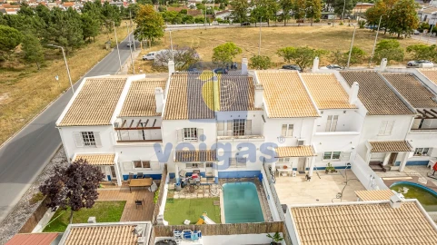 Moradia T4 para Venda em Santo Antonio da Charneca