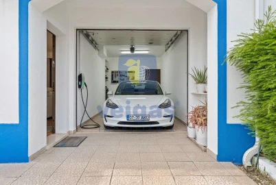 Moradia T4 para Venda em Santo Antonio da Charneca