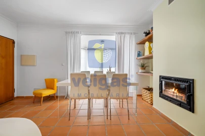 Moradia T4 para Venda em Santo Antonio da Charneca