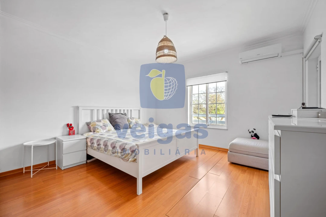 Moradia T4 para Venda em Santo Antonio da Charneca Foto 20