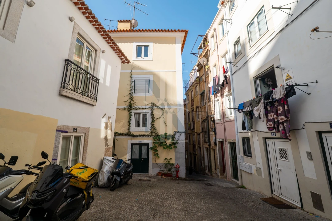 Apartamento T1 para Venda em Santa Maria Maior Foto 28