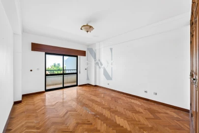 Apartamento T5 para Venda em Cascais e Estoril