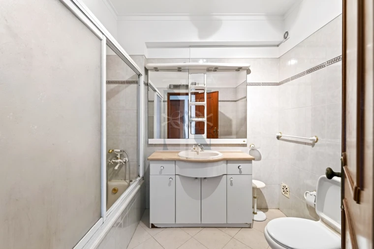 Apartamento T5 para Venda em Cascais e Estoril Foto 40