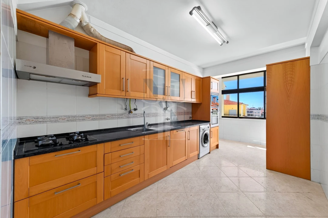 Apartamento T5 para Venda em Cascais e Estoril Foto 17