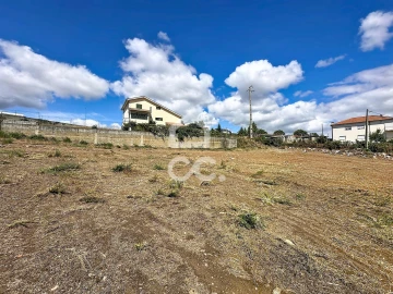 Terreno para Venda em Carrazedo de Montenegro e Curros