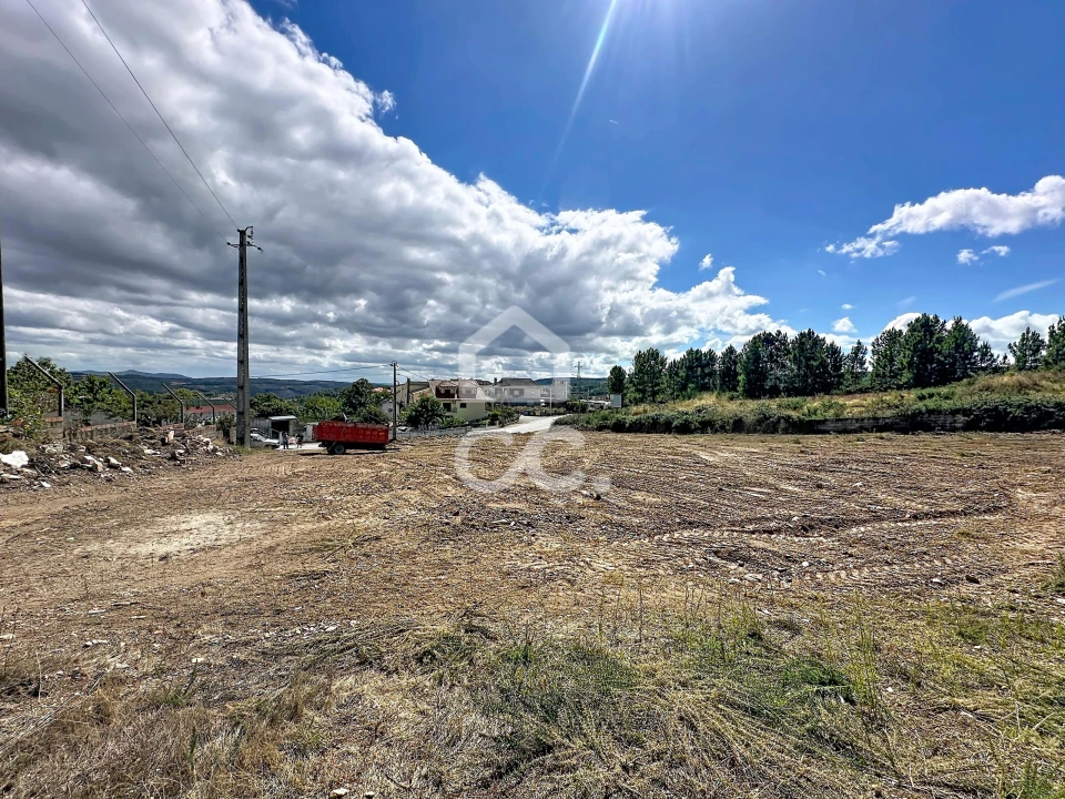 Terreno para Venda em Carrazedo de Montenegro e Curros Foto 4