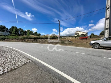Terreno para Venda em Carrazedo de Montenegro e Curros