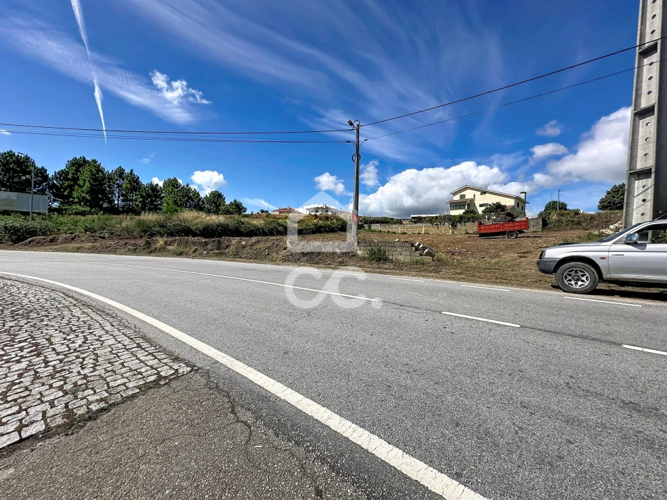 Terreno para Venda em Carrazedo de Montenegro e Curros Foto 14
