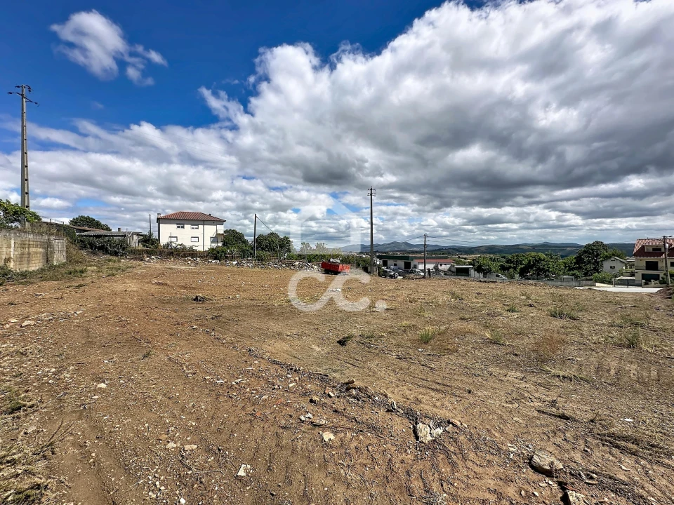 Terreno para Venda em Carrazedo de Montenegro e Curros Foto 6