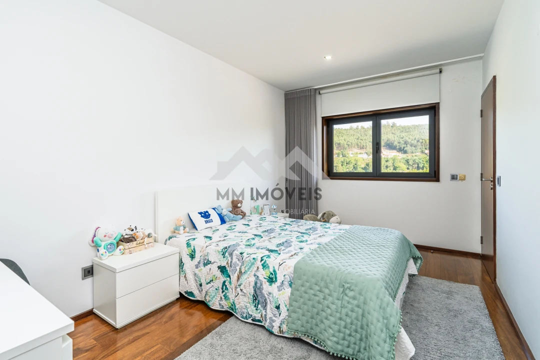 Moradia T4 para Venda em Penafiel Foto 22