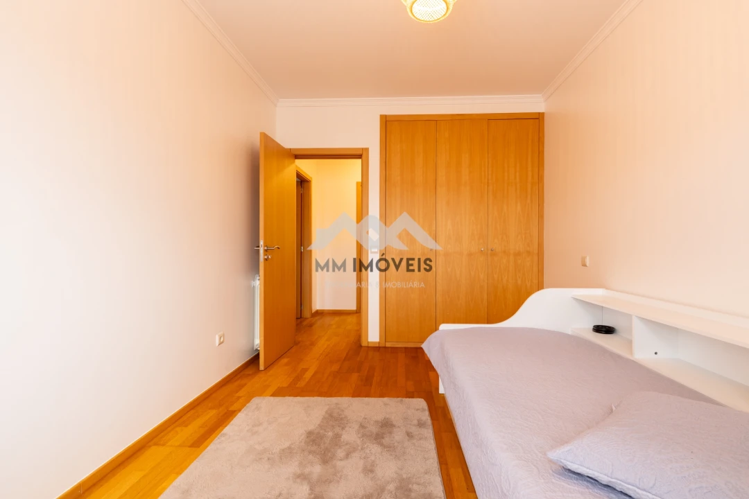 Apartamento T2 para Arrendamento em Rio Tinto Foto 20
