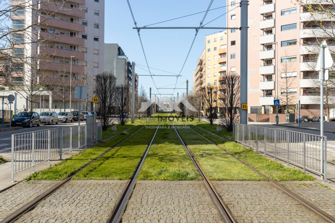 Apartamento T2 para Arrendamento em Rio Tinto Foto 12