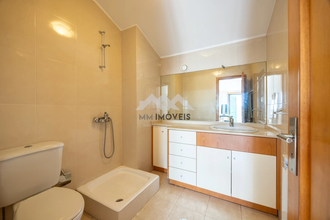 Apartamento T2 para Venda em Santa Marinha e São Pedro da Afurada Foto 23