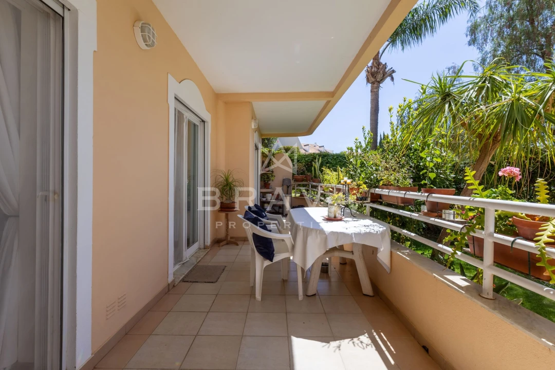 Apartamento T2 para Venda em Quarteira Foto 19