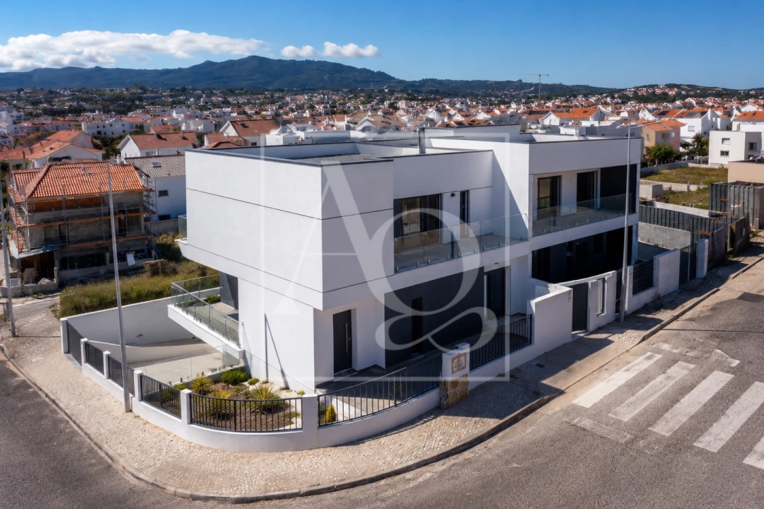 Moradia T4 para Venda em São Domingos de Rana Foto 4