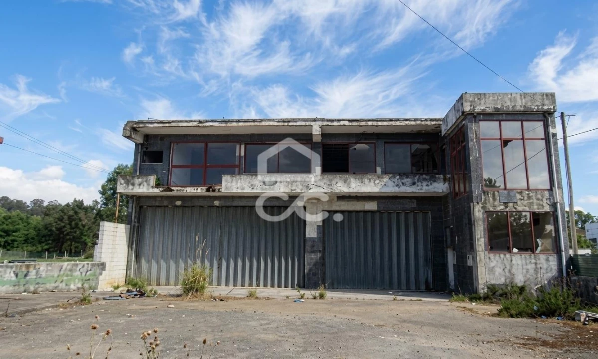 Armazém para Venda em Fiães Foto 2