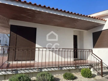 Moradia T3 para Venda em Santa Maria Maior e Monserrate e Meadela