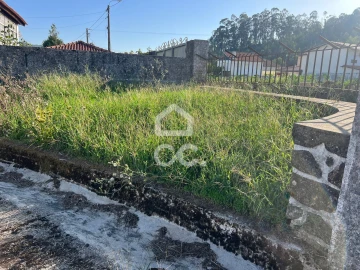 Moradia T3 para Venda em Santa Maria Maior e Monserrate e Meadela