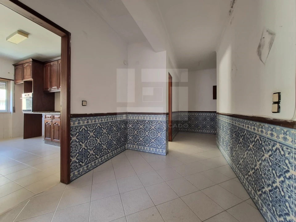 Apartamento T2 para Venda em Rio de Mouro Foto 8