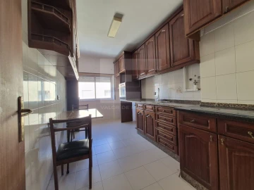 Apartamento T2 para Venda em Rio de Mouro
