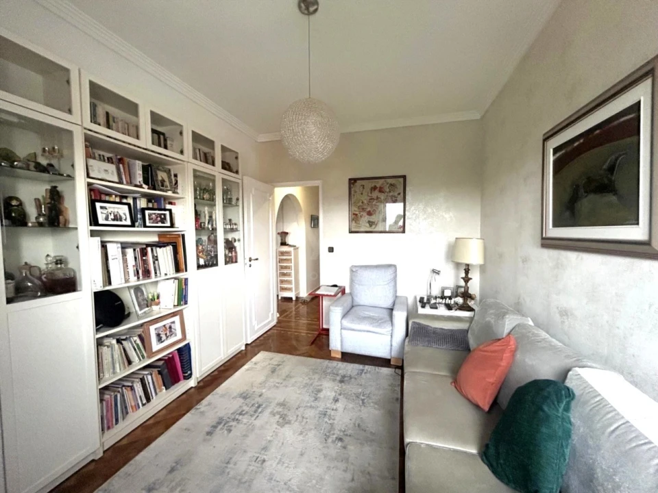 Apartamento T2 para Arrendamento em Carnide Foto 1