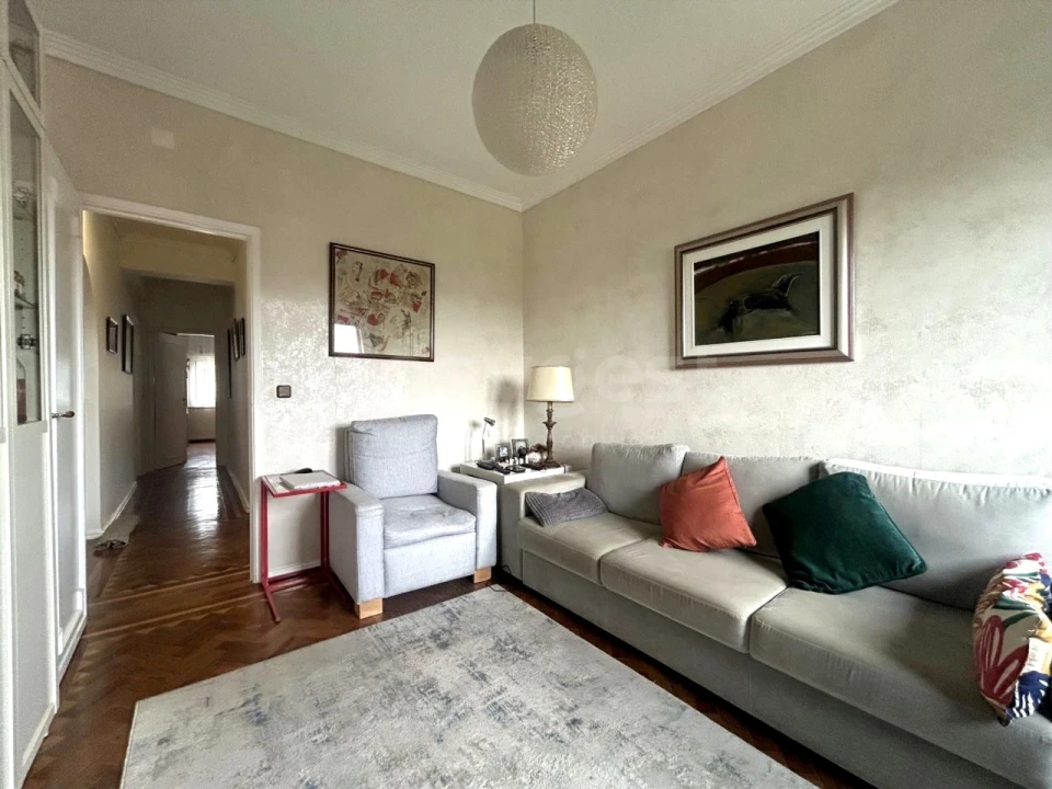 Apartamento T2 para Arrendamento em Carnide Foto 2