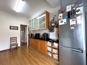 Apartamento T2 para Arrendamento em Carnide