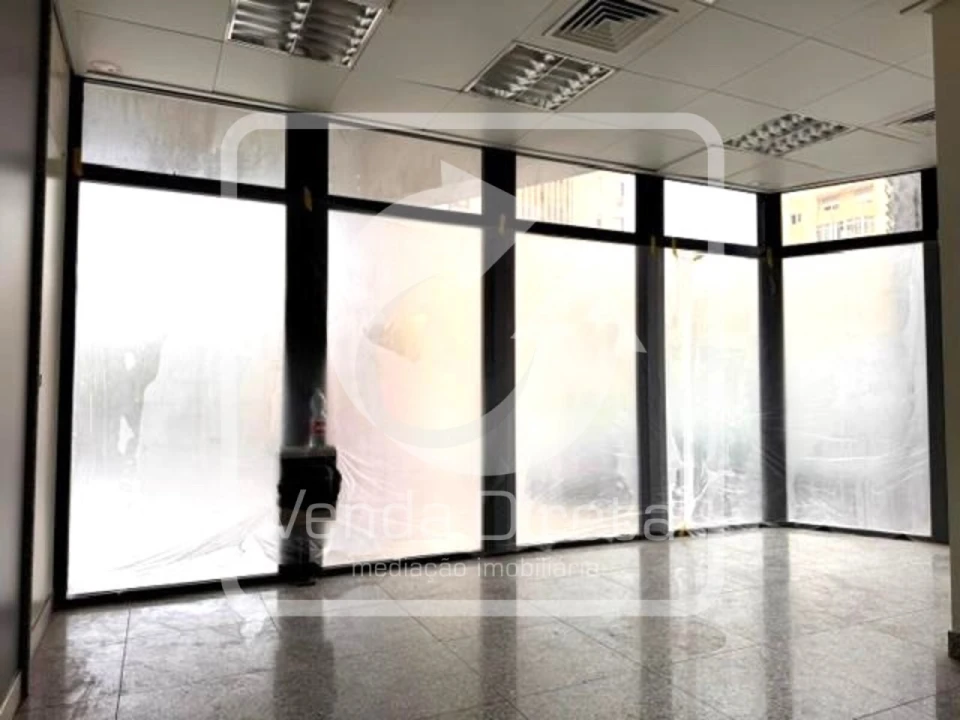 Loja para Venda em Ramada e Caneças Foto 12