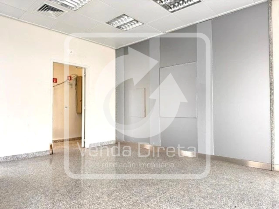 Loja para Venda em Ramada e Caneças Foto 13