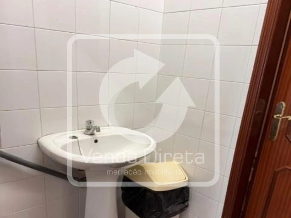 Loja para Venda em Ramada e Caneças Foto 15
