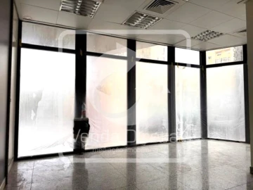 Loja para Venda em Ramada e Caneças