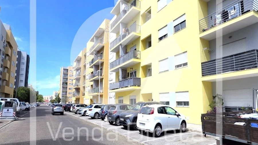 Apartamento T3 para Arrendamento em Alto do Seixalinho, Santo André e Verderena