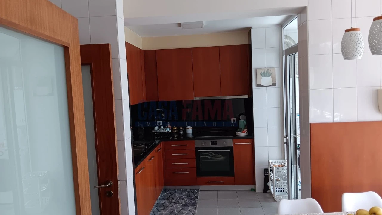 Apartamento T4 para Venda em Santo Tirso, Couto (Santa Cristina e São Miguel) e Burgães Foto 3