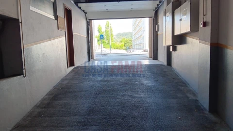 Apartamento T4 para Venda em Santo Tirso, Couto (Santa Cristina e São Miguel) e Burgães