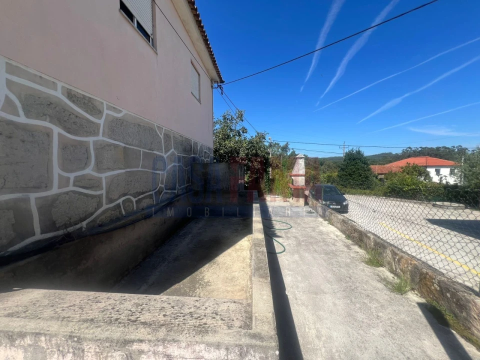Moradia T3 para Venda em Gondifelos, Cavalões e Outiz Foto 2