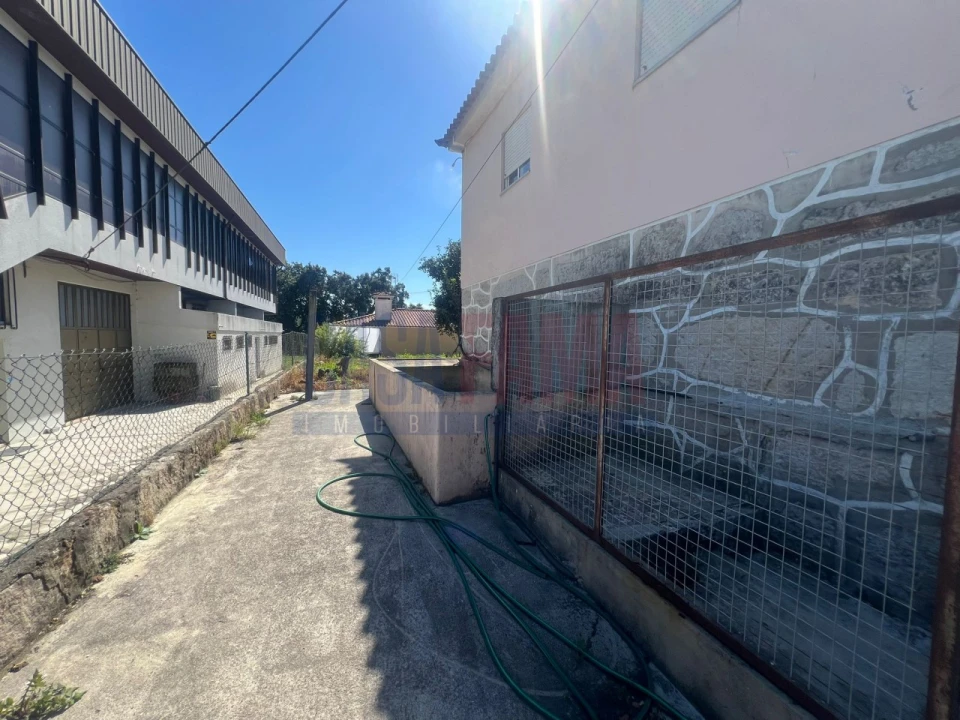 Moradia T3 para Venda em Gondifelos, Cavalões e Outiz Foto 21