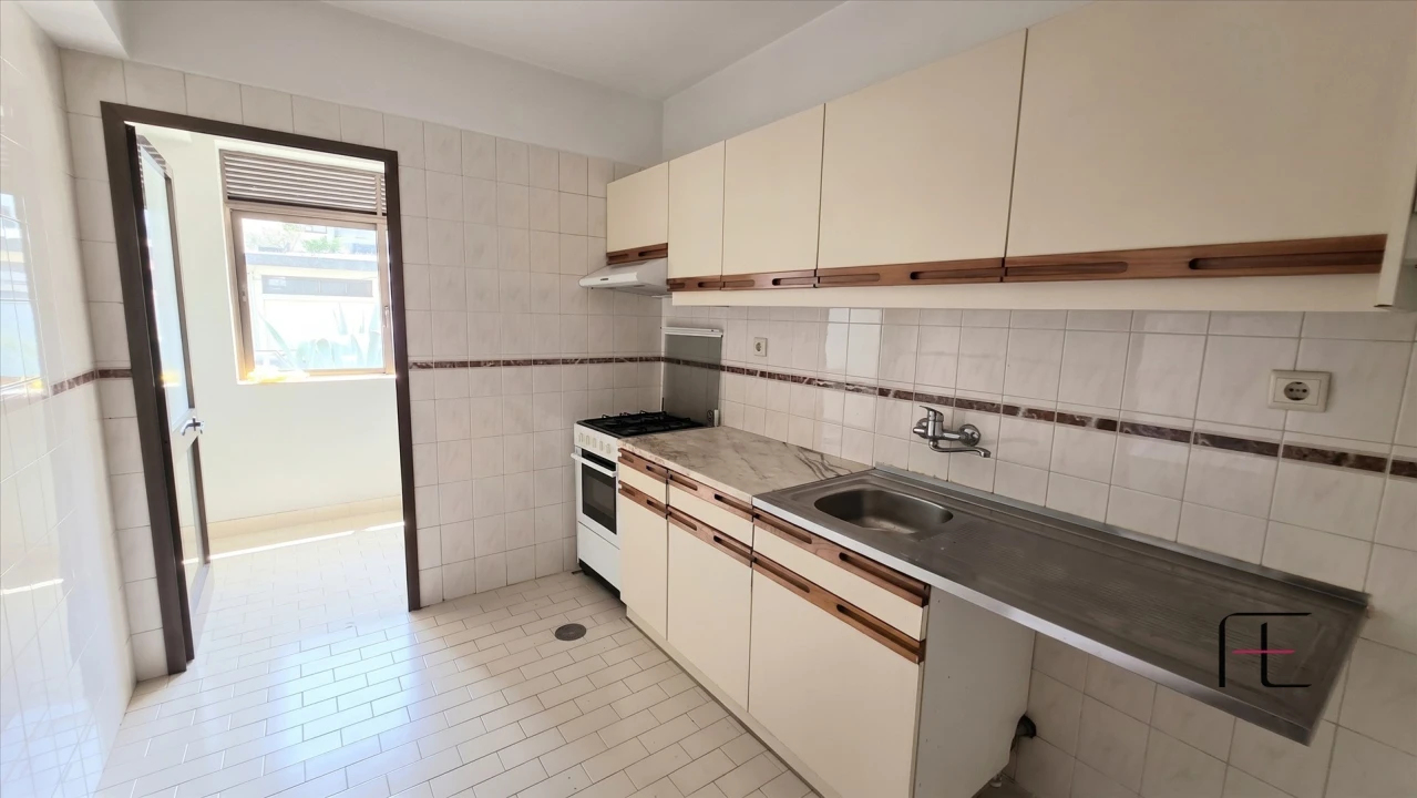 Apartamento T2 para Venda em Oliveira do Douro Foto 2