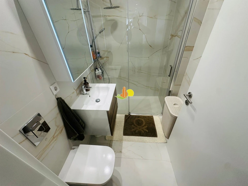 Apartamento T2 para Venda em Buarcos Foto 4