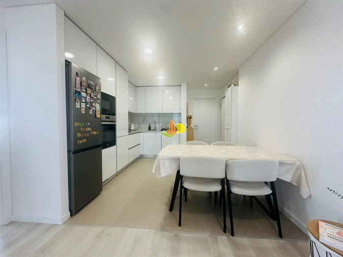 Apartamento T2 para Venda em Buarcos Foto 8
