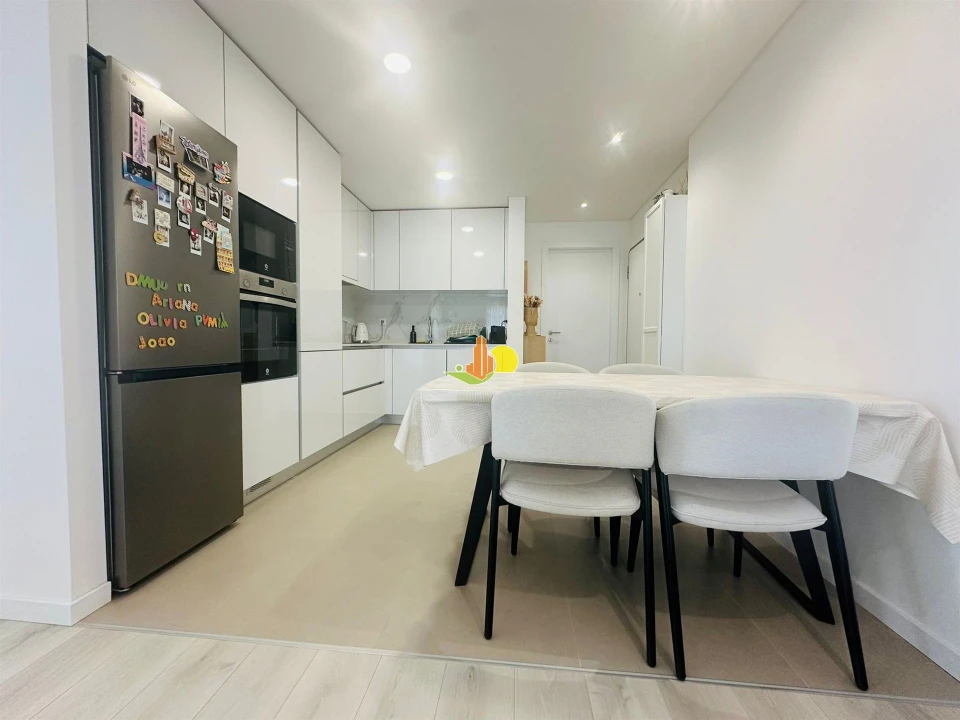 Apartamento T2 para Venda em Buarcos Foto 9