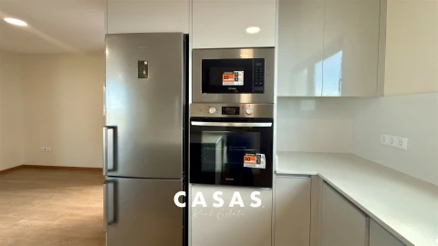 Apartamento T2 para Venda em Funchal (Santa Maria Maior)