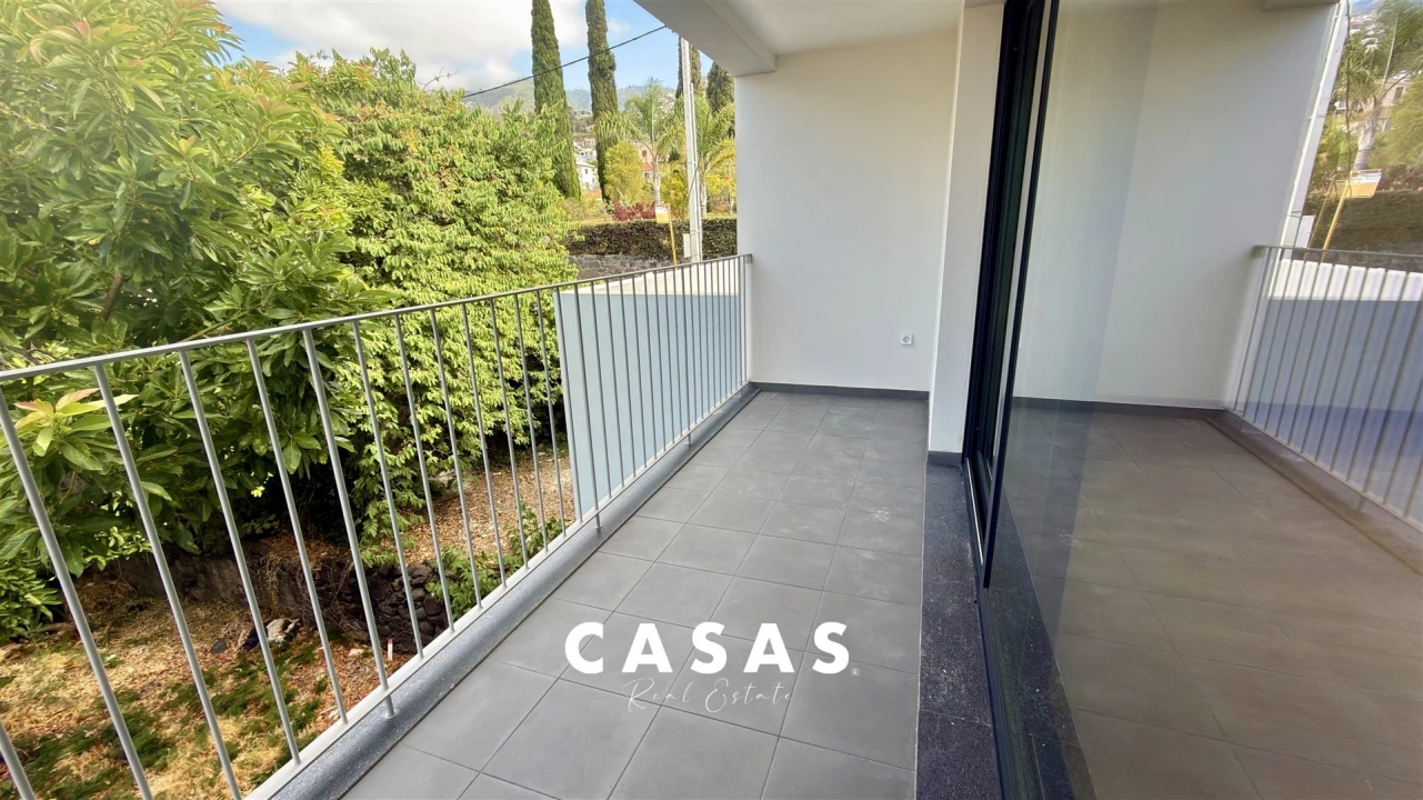 Apartamento T2 para Venda em Funchal (Santa Maria Maior) Foto 2