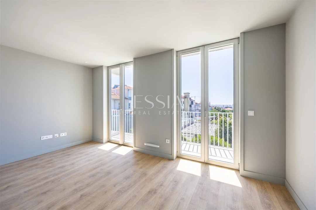 Apartamento T1 para Venda em Cedofeita, Santo Ildefonso, Sé, Miragaia, São Nicolau e Vitória Foto 2