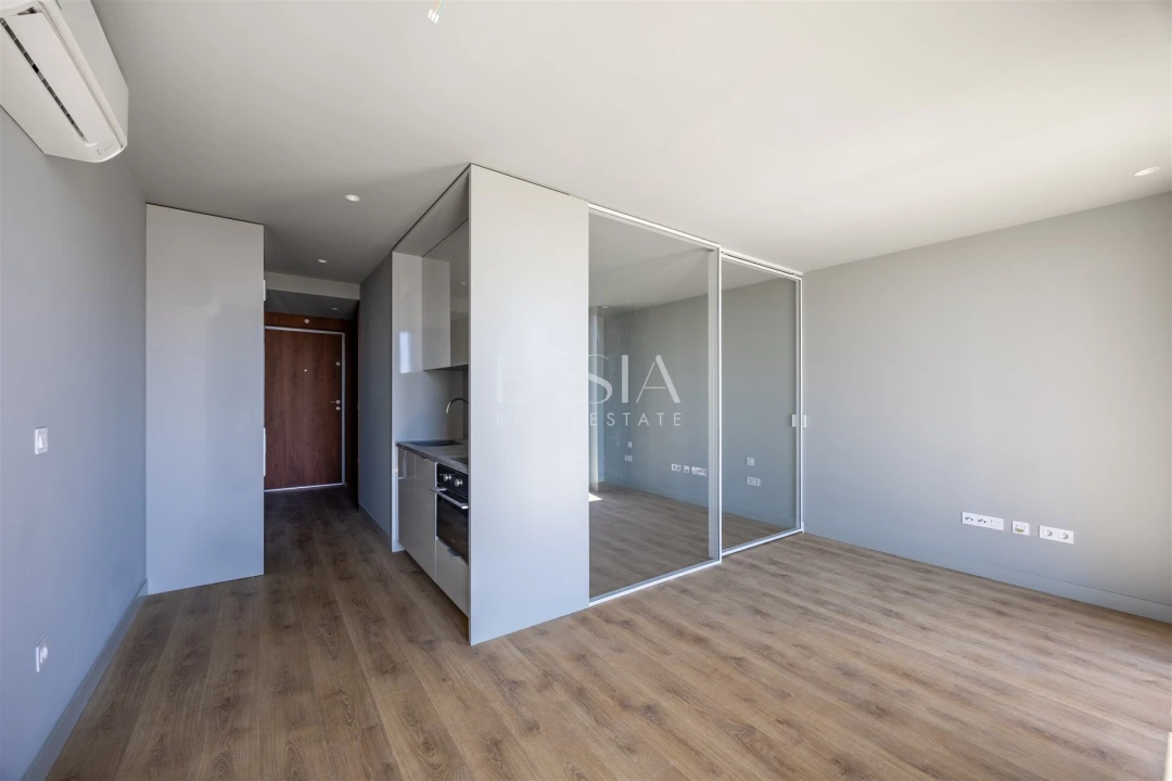 Apartamento T1 para Venda em Cedofeita, Santo Ildefonso, Sé, Miragaia, São Nicolau e Vitória Foto 6