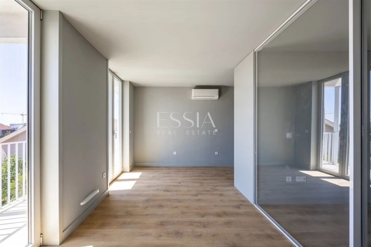 Apartamento T1 para Venda em Cedofeita, Santo Ildefonso, Sé, Miragaia, São Nicolau e Vitória Foto 5