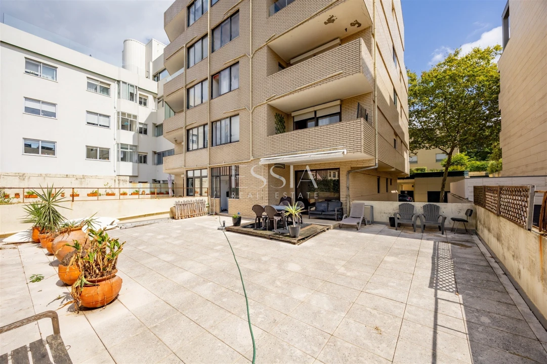 Apartamento T3 para Arrendamento em Aldoar, Foz do Douro e Nevogilde Foto 28