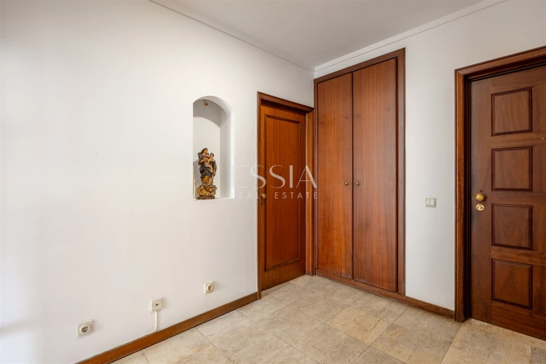 Apartamento T3 para Arrendamento em Aldoar, Foz do Douro e Nevogilde Foto 14